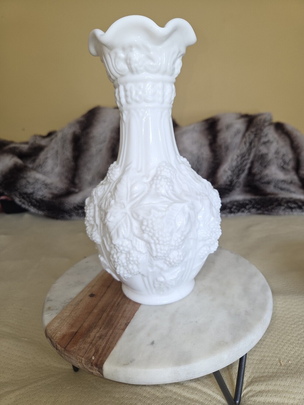 Classic White Milk Glass Embossed Ceramic Vase - Elegant Home Accent